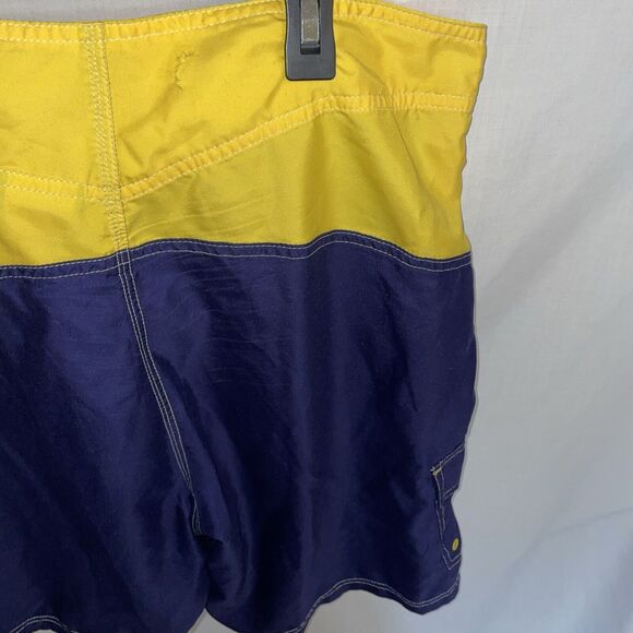 Corona Extra Board Shorts Men’s Size 34 Blue Yellow Drawstring Pocket Side - Picture 11 of 12